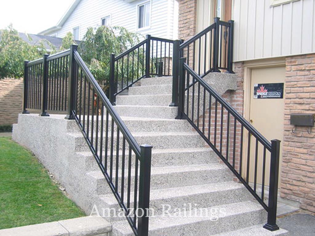 Aluminum Picket Railings For Your Outdoor Application