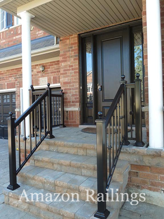 Visually Appealing Picket Railings For Your Outdoors