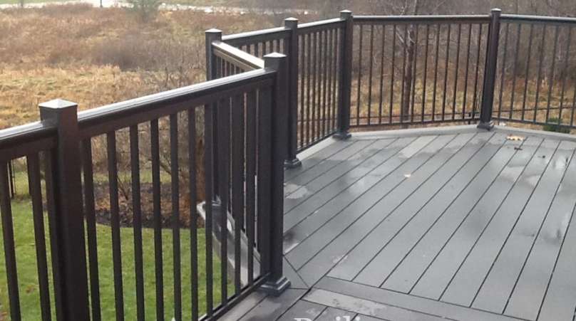 Are Aluminum Railings Ideal for a Deck?