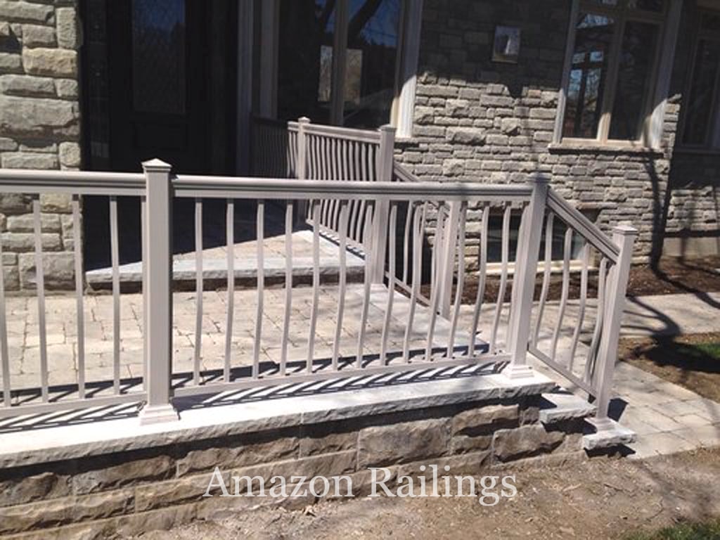 5 Factors that Affect the Cost of Picket Railing