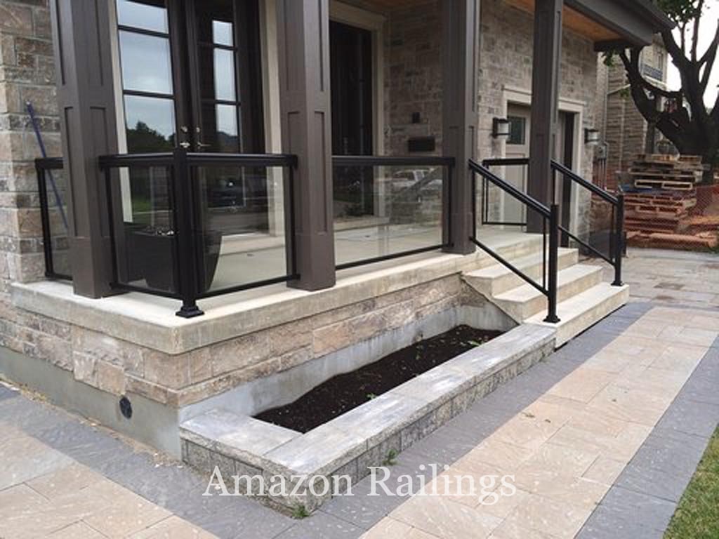 Which Material is Best for Porch Railings in Toronto