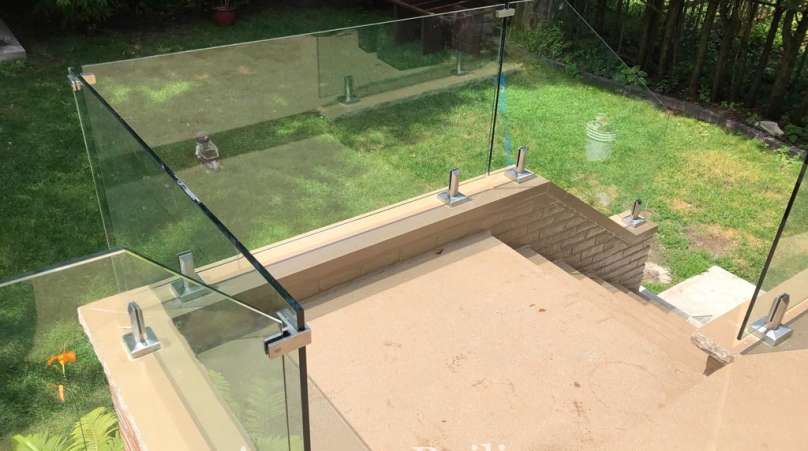 Top Trends in Glass Railing Design for 2023